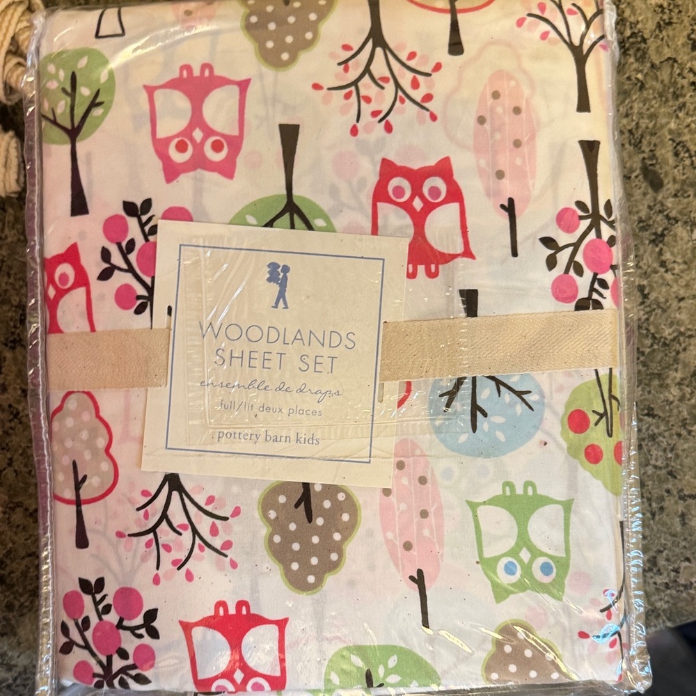 Pottery Barn Kids Woodlands Sheet Set - Pink and Green